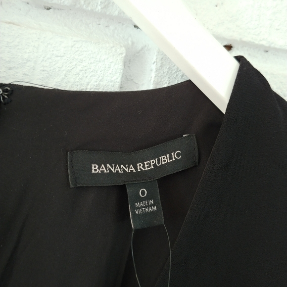 Banana Republic Black V-Neck Jumpsuit - Picture 4 of 5